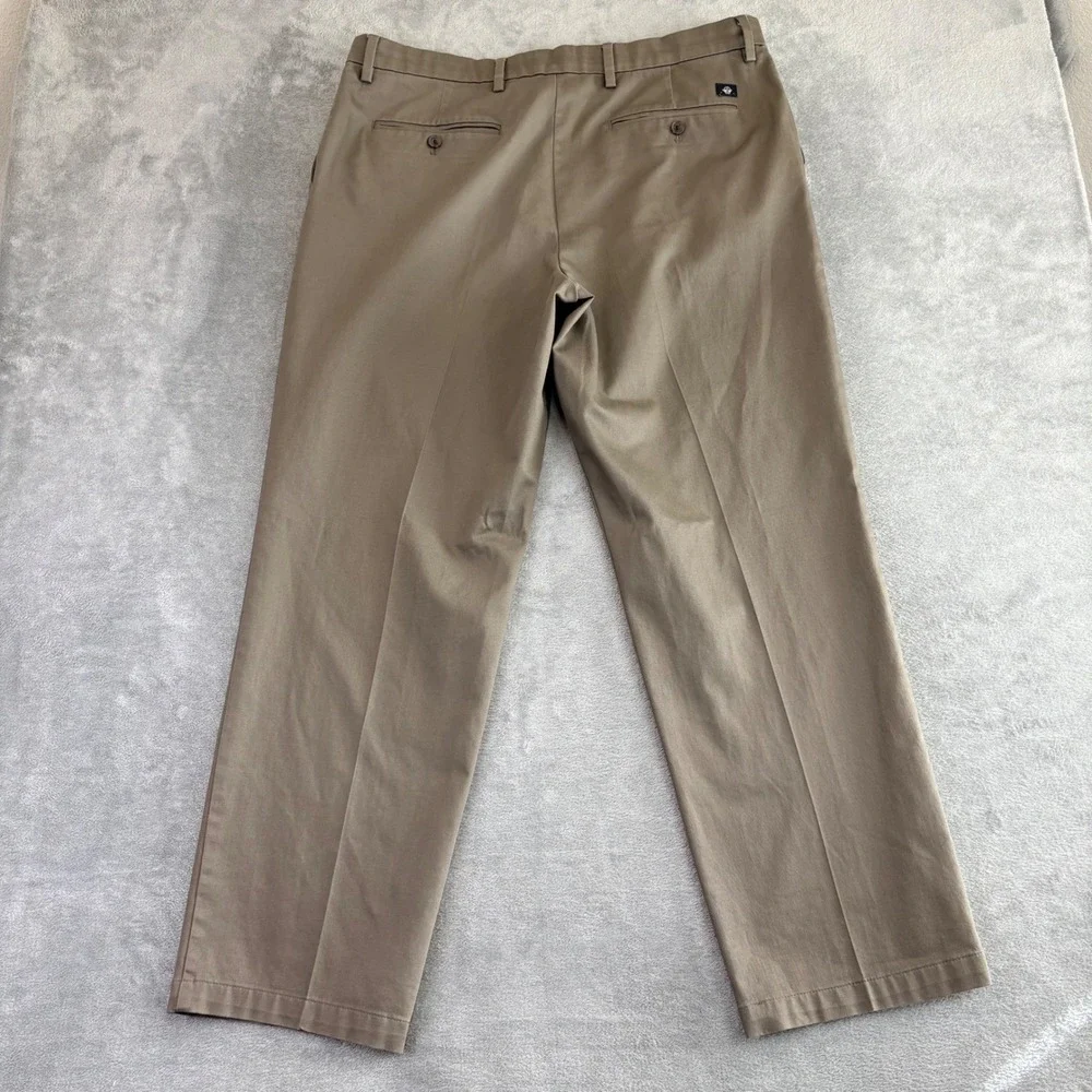 Dockers Mens 38x32 Classic Fit Flat Front Pants Khaki Stain Defender‎ Workwear